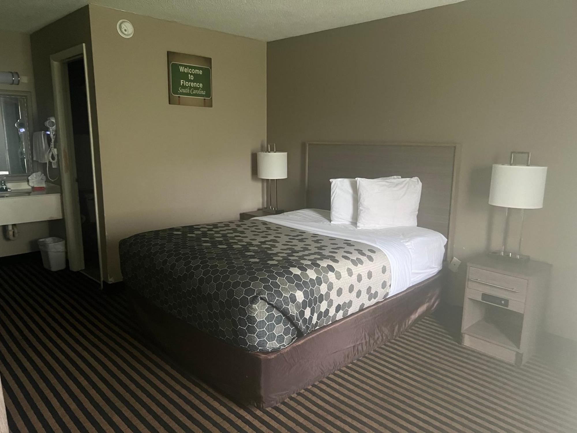 Econo Lodge Firenze Esterno foto